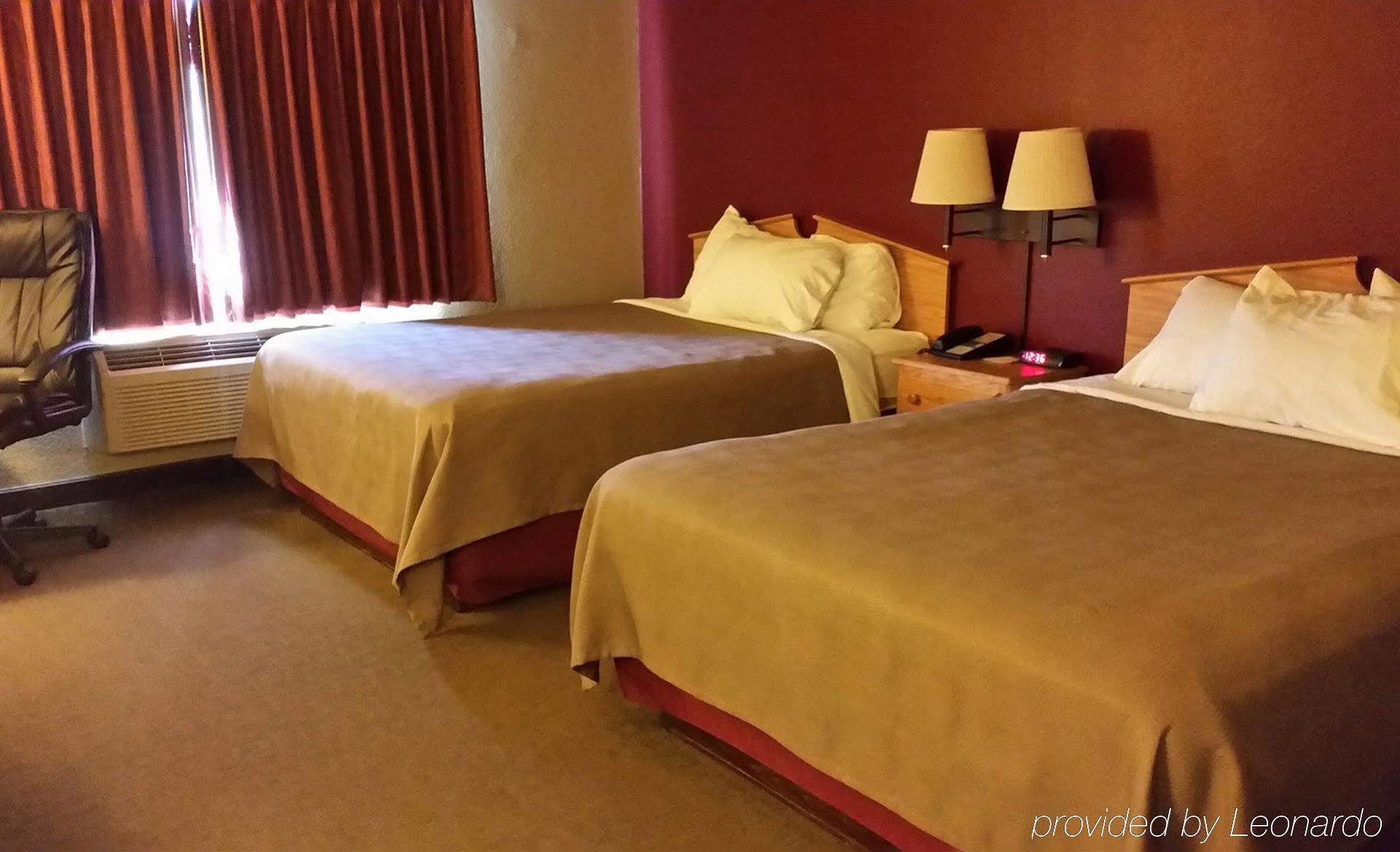 Rodeway Inn Hesston Dış mekan fotoğraf
