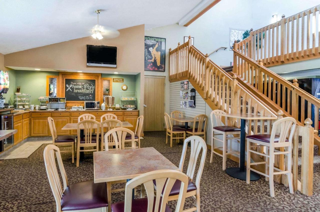 Rodeway Inn Hesston Dış mekan fotoğraf